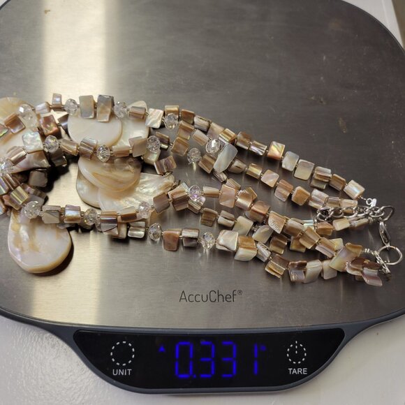 Multistrand Chunky Shell Necklace - Picture 8 of 8